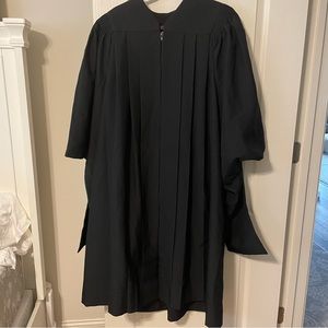 Acadima Graduate School/ Master’s Degree Graduation Cap & Gown 5’3” to 5’5”